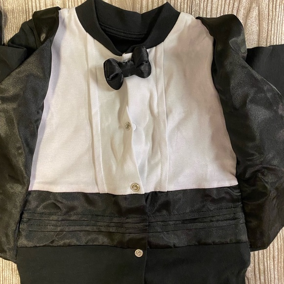 NWT* Baby One Piece Tuxedo - Picture 4 of 5